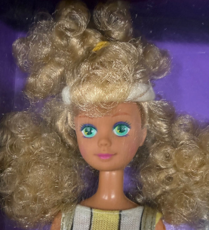 Mattel Barbie 1987 Teen Tun Workout Teen Skipper Doll 5889