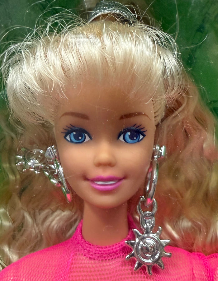 Mattel Barbie 1992 Earring Magic Barbie Doll 10255