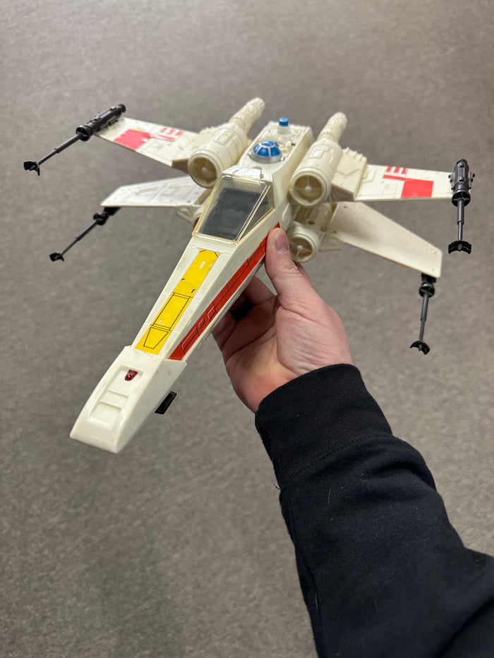 Kenner Star Wars VINTAGE X-Wing Fighter (1978, with instructions)