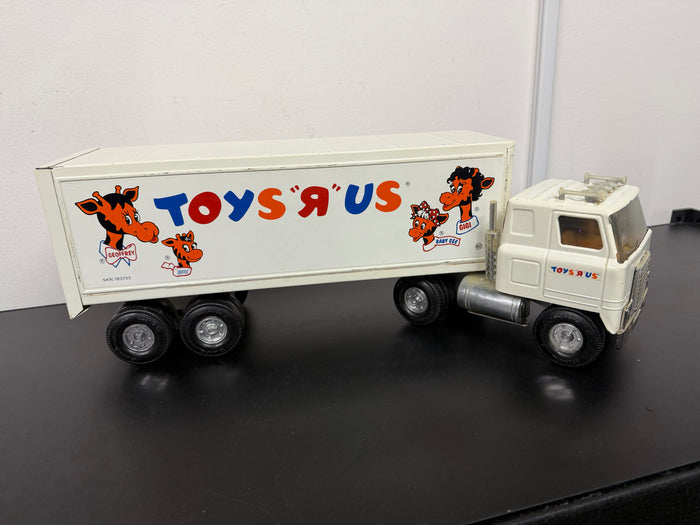 Ertl Toys "R" Us Vintage Die Cast Tractor Trailer Truck (1990)