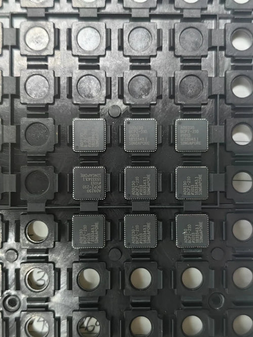 AD9230BCPZ-210 LFCSP-64 ADC Analog to Digital Converter IC Chip New in Stock Electronic Components