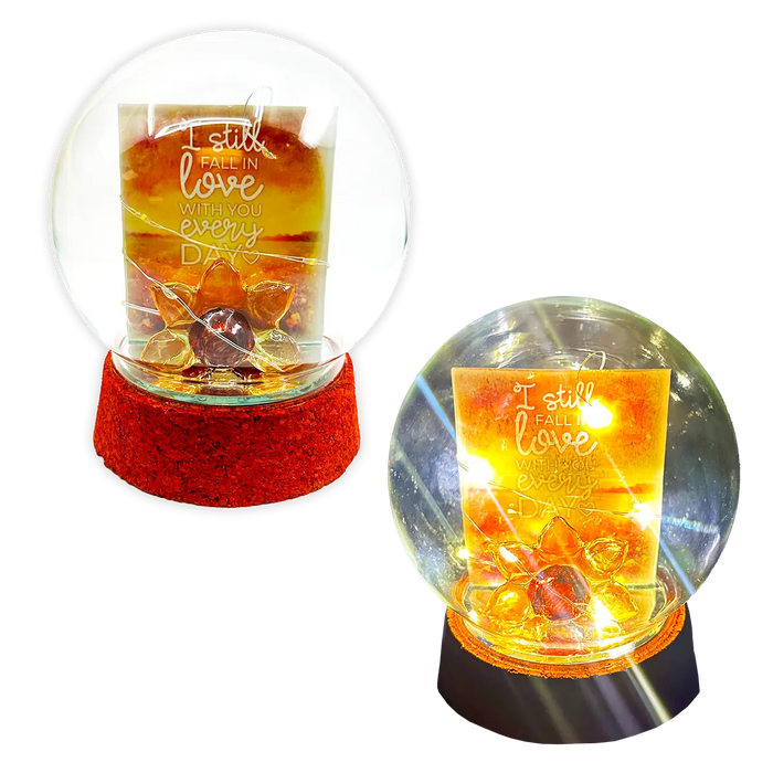 Glass Globe Keepsake - 6 Pieces Per Retail Ready Display 23741 NOVELTY INC