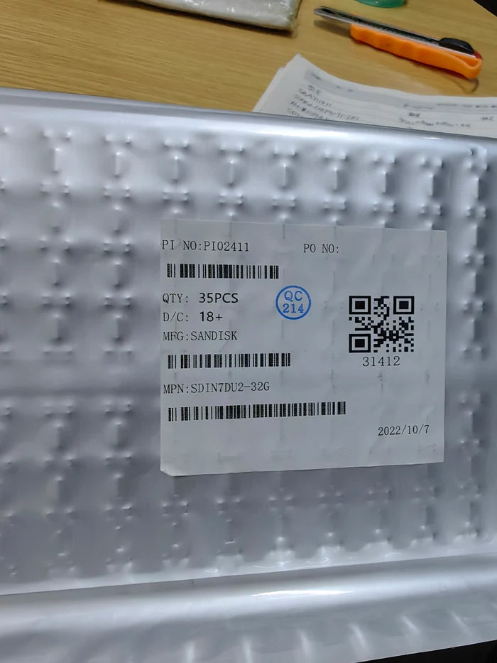San-Disk SDIN7DU2-32G BGA IC Chip-Data Storage & Embedded Processing Electronic Components New in Stock